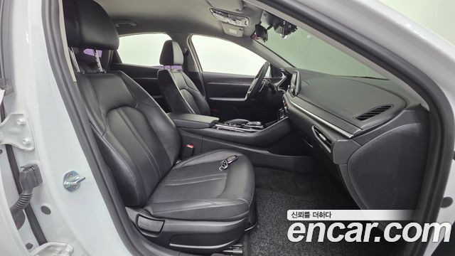 Hyundai Sonata 2020 — photo 13