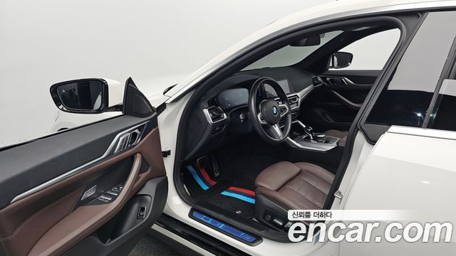BMW 4-Series 2022 — photo 13