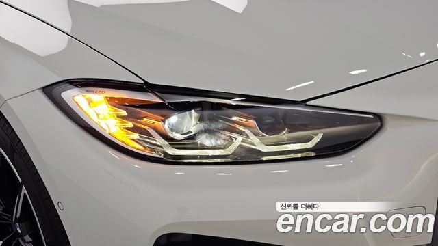 BMW 4-Series 2022 — photo 8