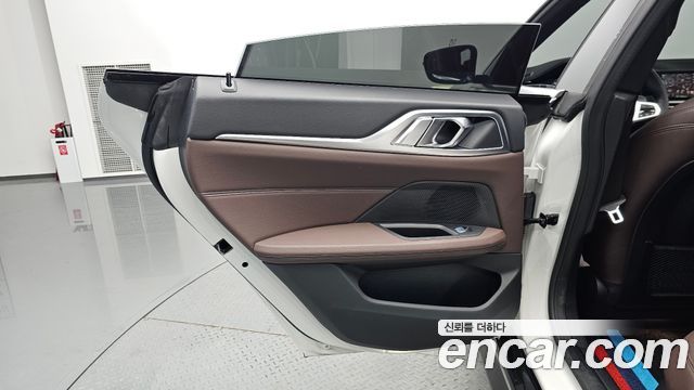 BMW 4-Series 2022 — photo 15
