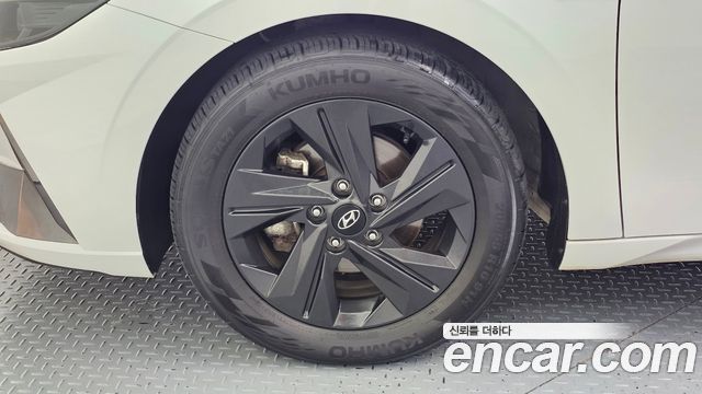 Hyundai AVANTE 2023 — photo 5