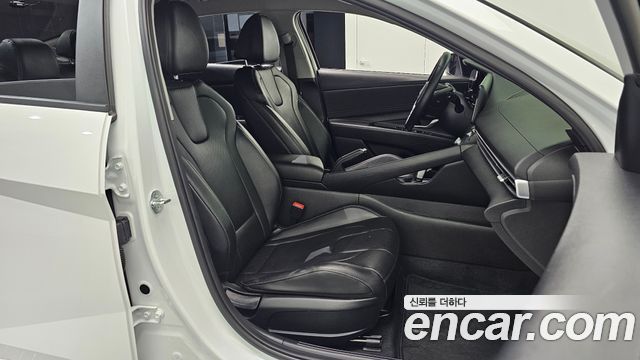 Hyundai AVANTE 2023 — photo 16