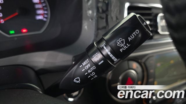 KG Mobility KORANDO 2017 — photo 21