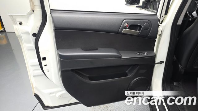 KG Mobility KORANDO 2017 — photo 15