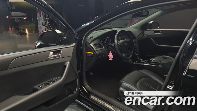 Hyundai Sonata 2015 — photo 13