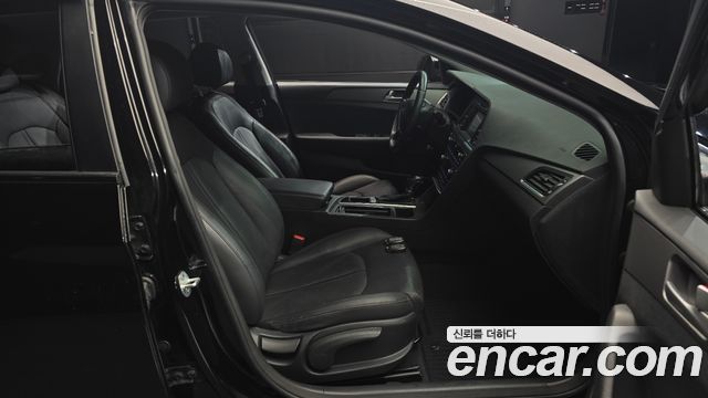Hyundai Sonata 2015 — photo 16
