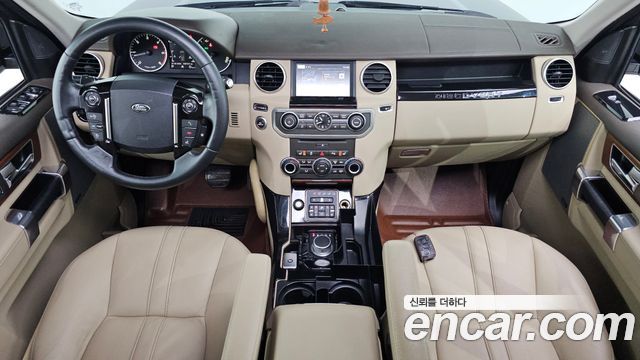 Land Rover Discovery 2016 — photo 7