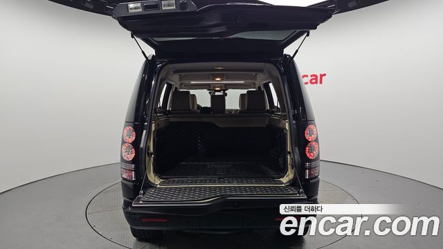 Land Rover Discovery 2016 — photo 20