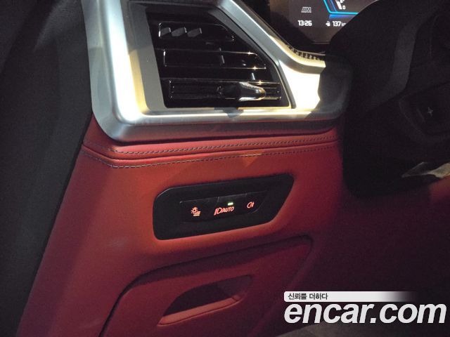 BMW X6M 2026 — photo 14