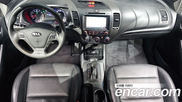 Kia K3 2015 — photo 7
