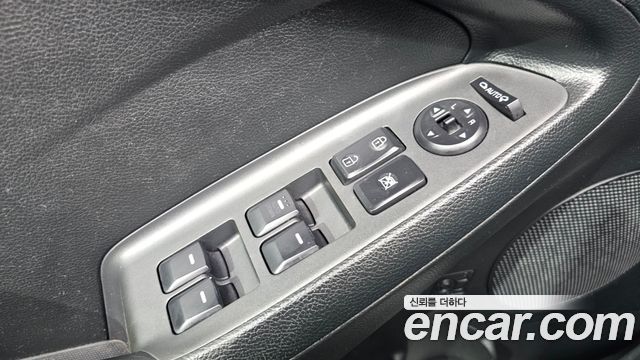 Kia K3 2015 — photo 17