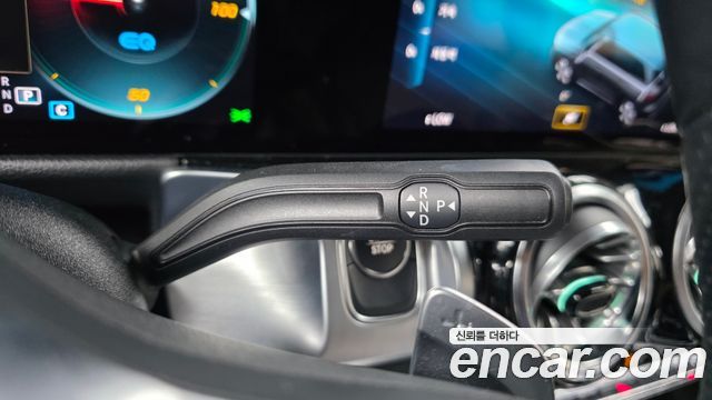 Mercedes-Benz EQB 2023 — photo 9