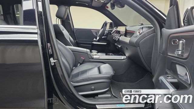 Mercedes-Benz EQB 2023 — photo 11