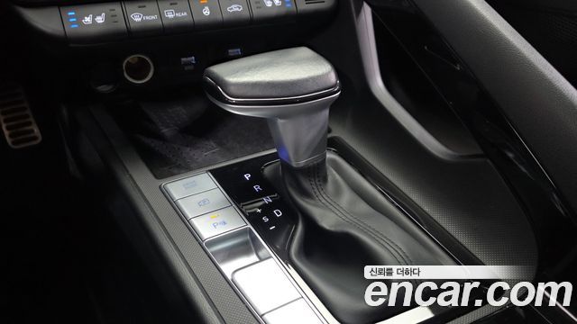 Hyundai AVANTE 2023 — photo 12