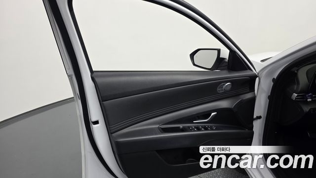Hyundai AVANTE 2023 — photo 14