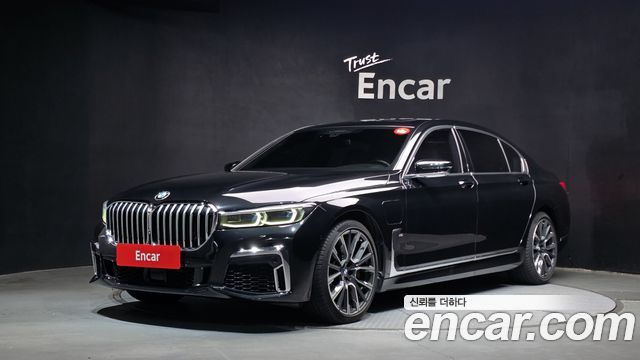 BMW 7-Series 2020 — photo 1