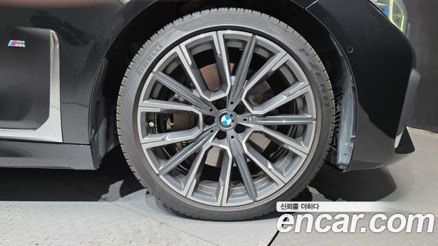 BMW 7-Series 2020 — photo 7
