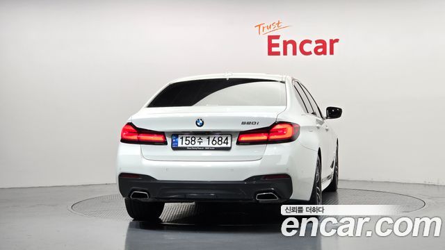 BMW 5-Series 2023 — photo 4