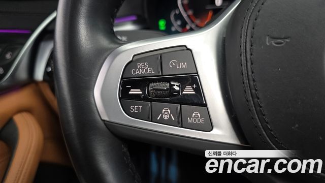 BMW 5-Series 2023 — photo 17