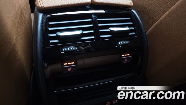 BMW 5-Series 2023 — photo 20