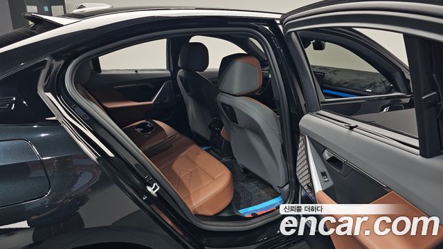 BMW i5 2025 — photo 18