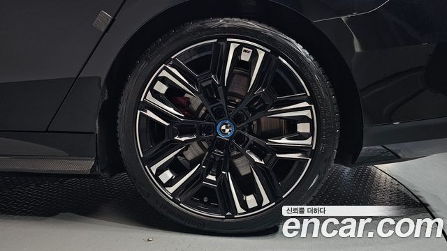BMW i5 2025 — photo 7