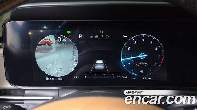 Kia Canival 2023 — photo 11