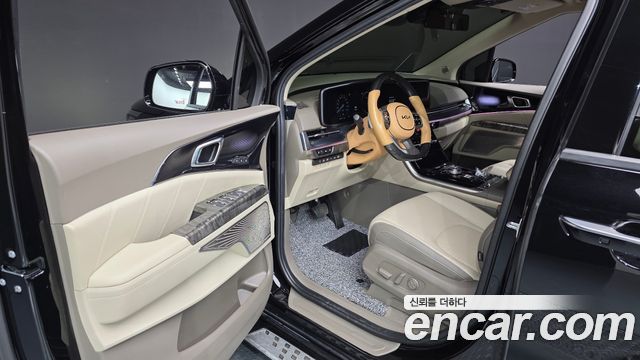 Kia Canival 2023 — photo 13