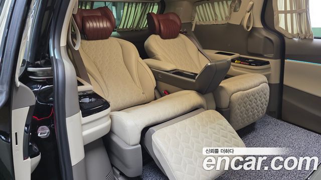Kia Canival 2023 — photo 17