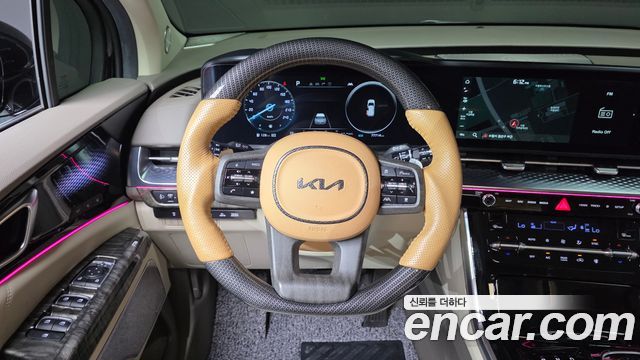 Kia Canival 2023 — photo 21