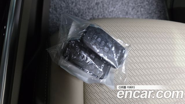 Kia Canival 2023 — photo 23