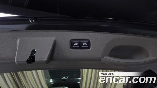 Kia Canival 2023 — photo 24