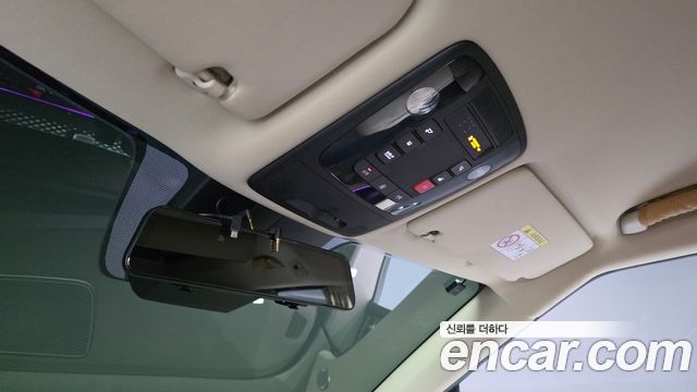 Kia Canival 2023 — photo 27