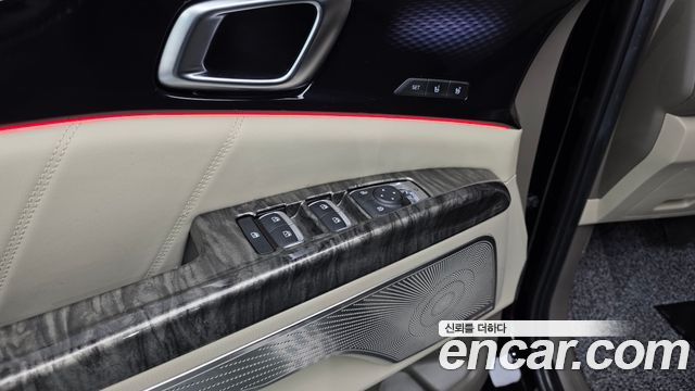 Kia Canival 2023 — photo 39