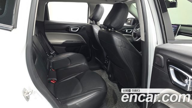 Jeep Compass 2022 — photo 12
