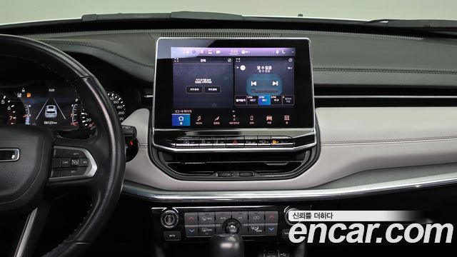 Jeep Compass 2022 — photo 14