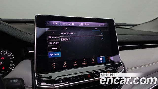 Jeep Compass 2022 — photo 18