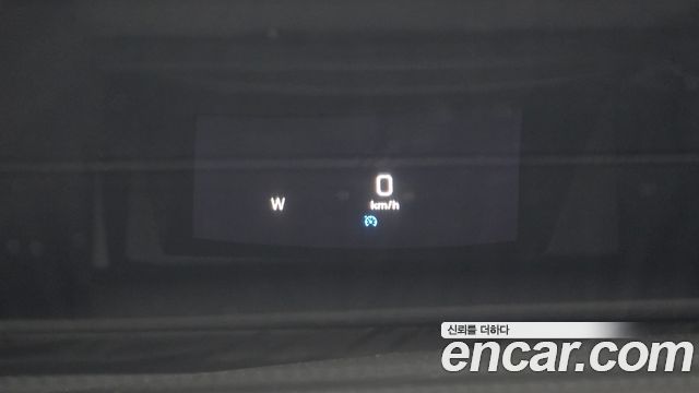 Mercedes-Benz E-Class 2019 — photo 22
