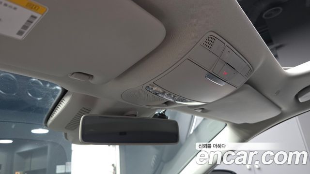 Mercedes-Benz E-Class 2019 — photo 25
