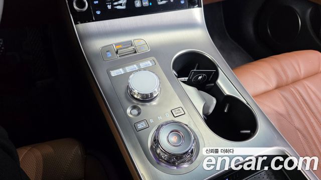 Genesis GV70 2025 — photo 9