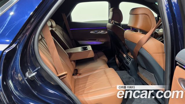 Genesis GV70 2025 — photo 12