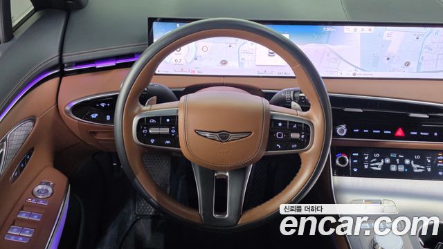 Genesis GV70 2025 — photo 13