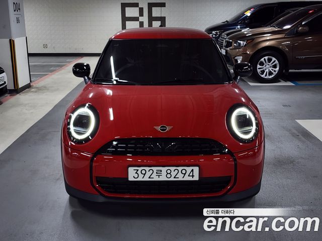 Mini Cooper 2025 — photo 3