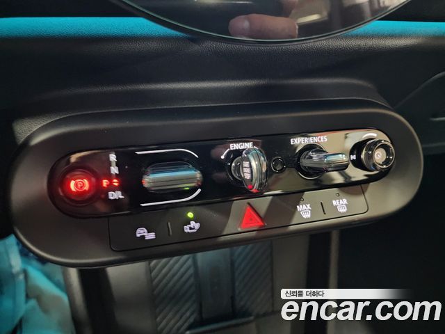 Mini Cooper 2025 — photo 8