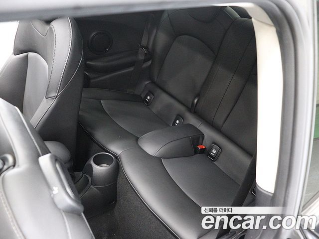 Mini Cooper 2023 — photo 17
