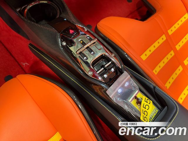 Ferrari SF90 2023 — photo 14