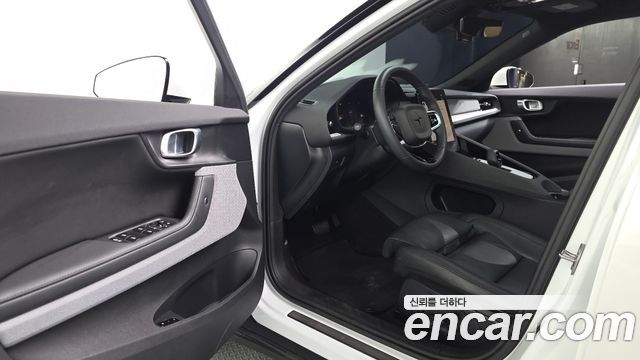 Polestar Polestar 2 2025 — photo 13