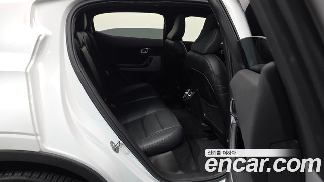 Polestar Polestar 2 2025 — photo 18