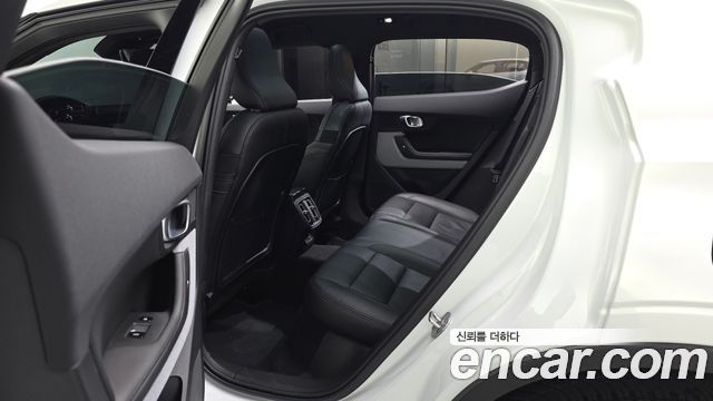 Polestar Polestar 2 2025 — photo 16