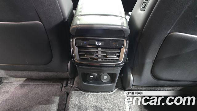 Kia K8 2023 — photo 35